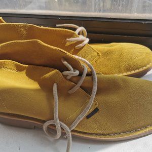 Ben Sherman suede boots in yellow size45